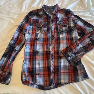 Casual Men's Plaid Shirt in Red and Black
